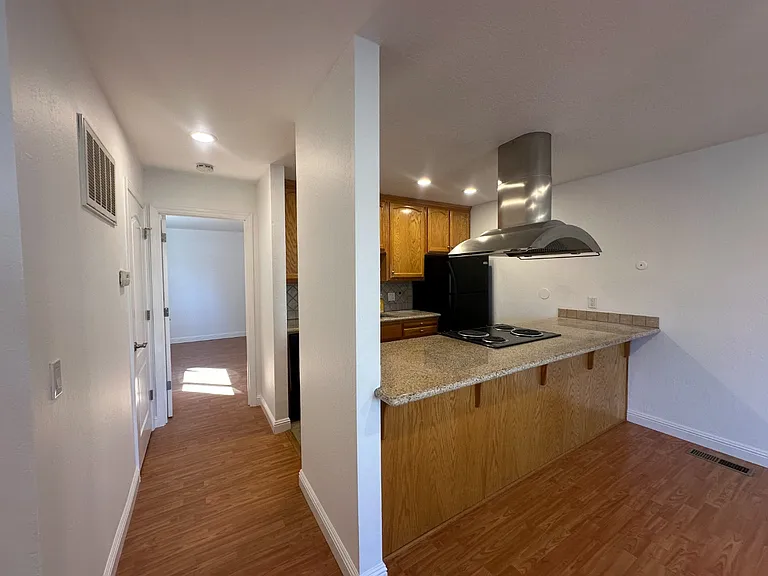 1208 Pierce St #1 — Photo 3