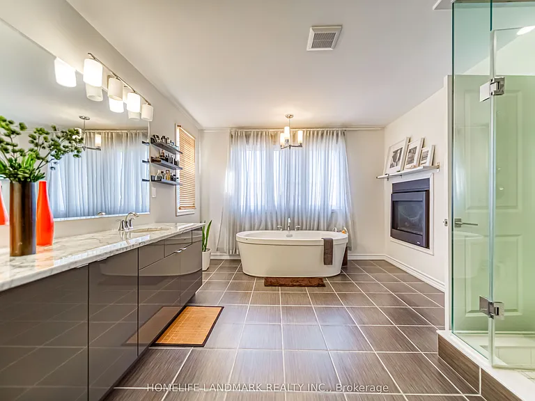 294 Valermo Dr — Photo 18