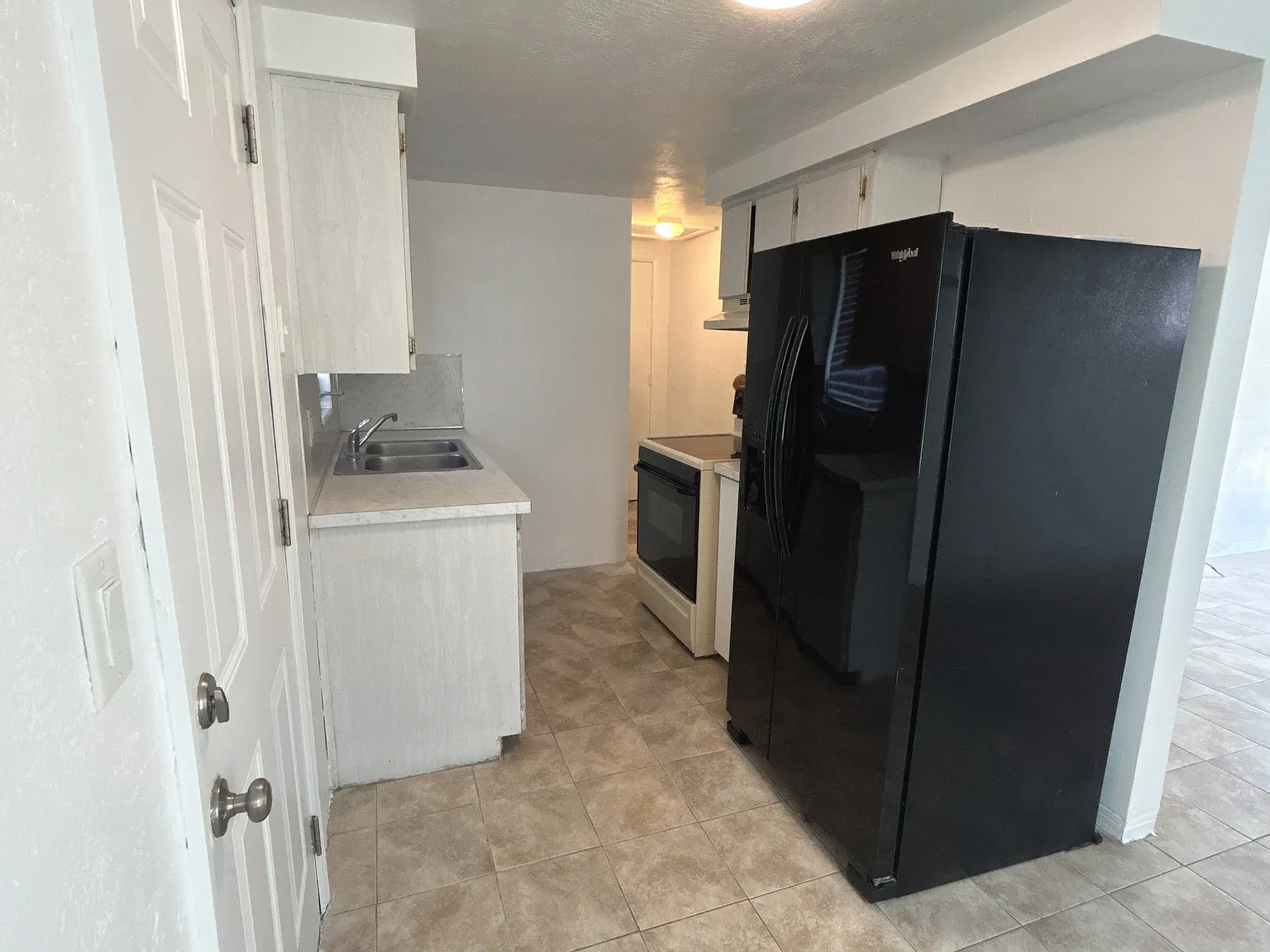 1 bed, 600 sqft, $1,300 — Photo 4