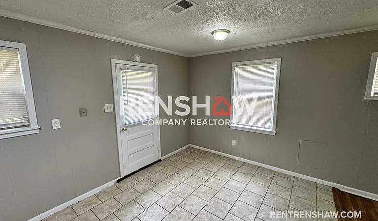 291 Navy Dr — Photo 7