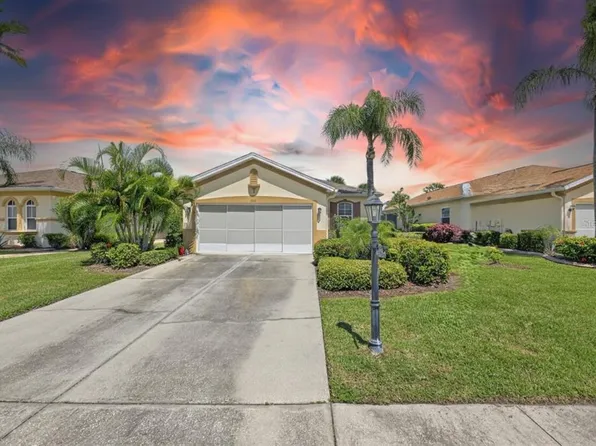 1919 Sterling Glen Ct, Sun City Center, FL 33573