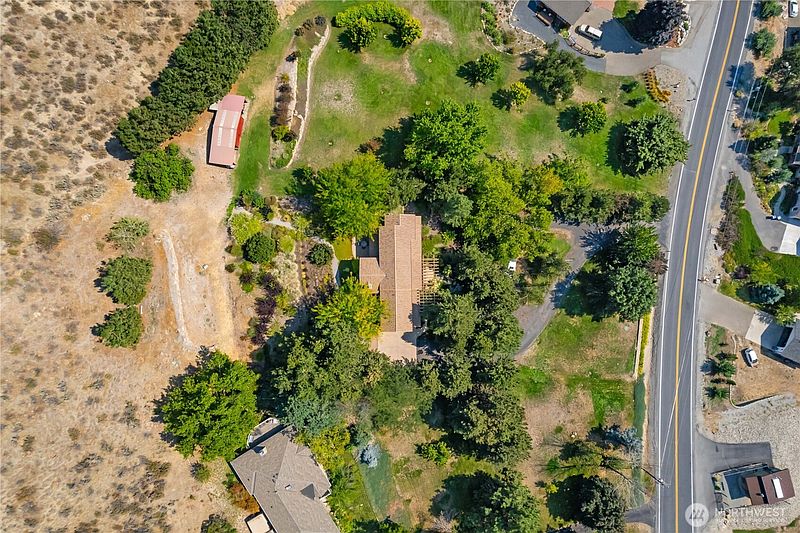 2nd image of 1100 Pitcher Canyon Road