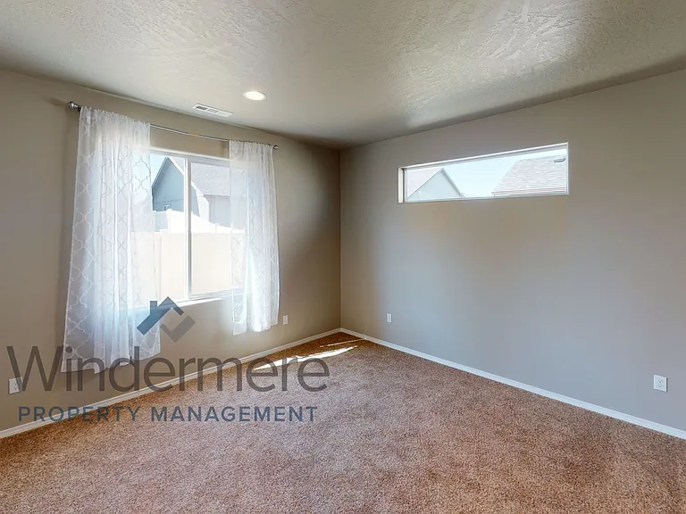 1309 SW Virginia St — Photo 17