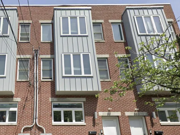 2339 W Thompson St, Philadelphia, PA 19121