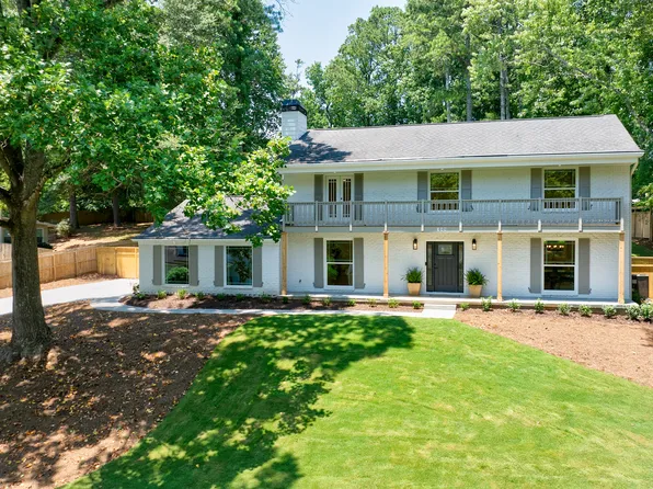 349 Lamplighter Ln SE, Marietta, GA 30067