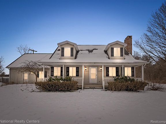 3rd image of 3735 Stanley Rd