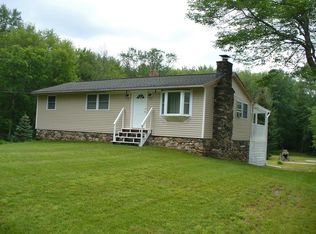 130 Ware Rd, Belchertown, MA 01007
