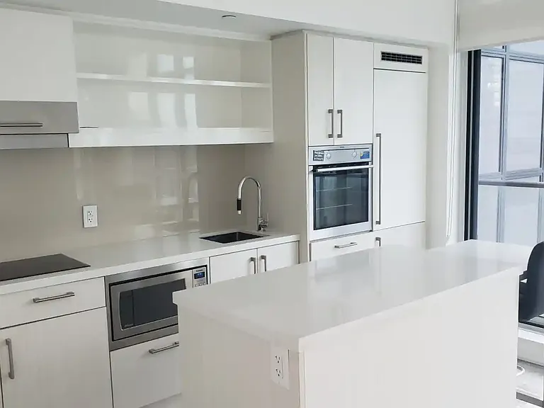 39 Sherbourne St #909 — Photo 2