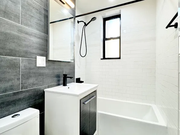 32-86 33rd Street image 6 of 10