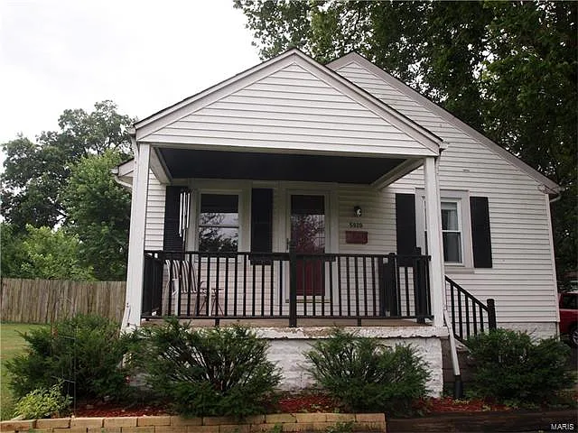 5920 N Belt W photo 1