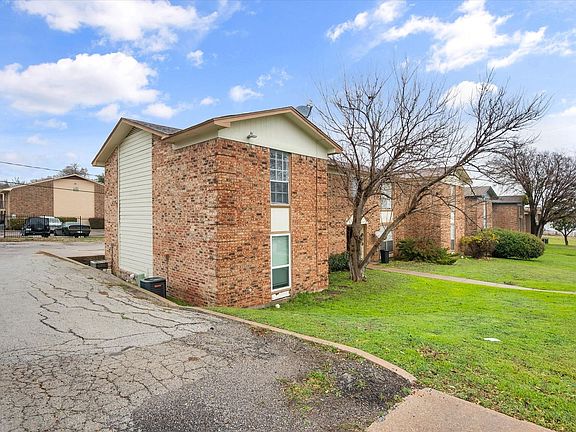 5th image of 8000 Cambridge Cir #B