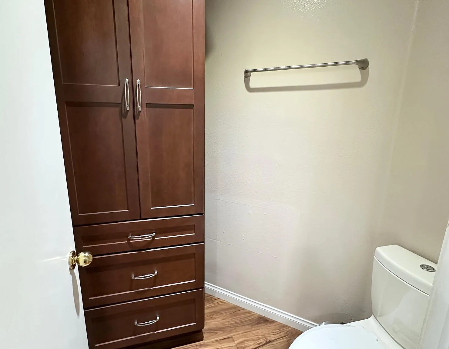 3 bed, 1573 sqft, $4,399 — Photo 4