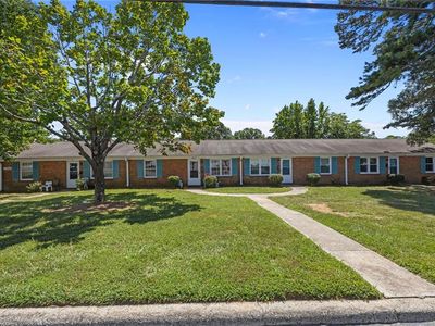 2501 Vanstory St, Greensboro, NC, 27407