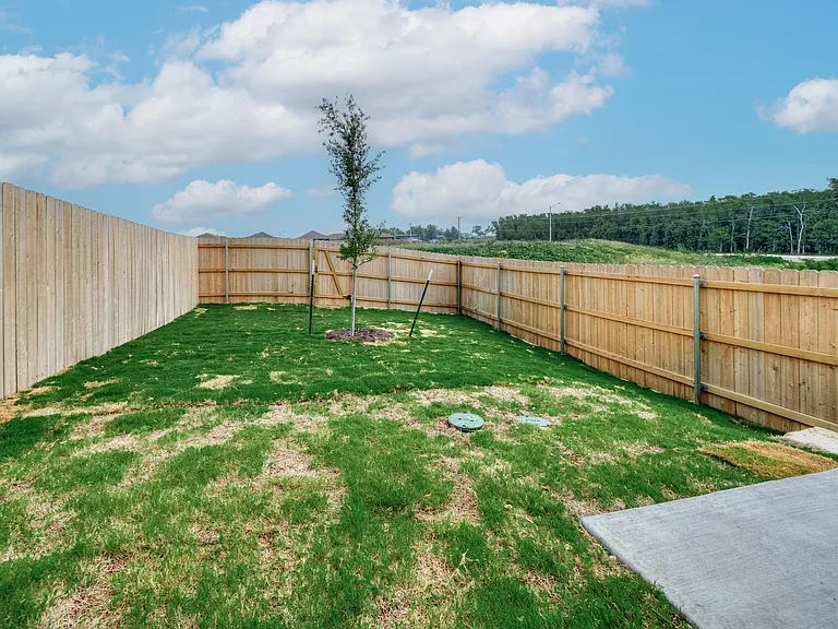 8434 Adelaide Dr — Photo 7