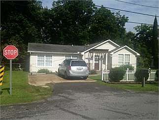 1st image of 2206 Jett St