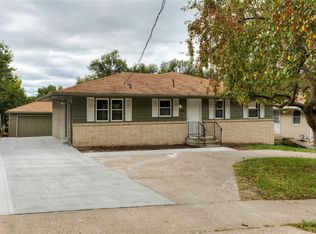 2431 Hull Ave, Des Moines, IA 50317
