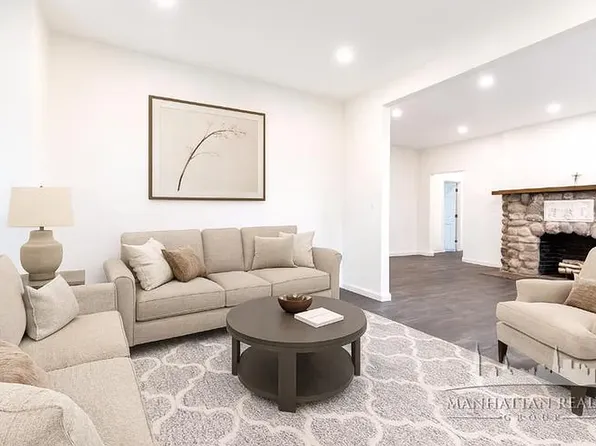 108-19 Ditmars Boulevard image 1 of 11