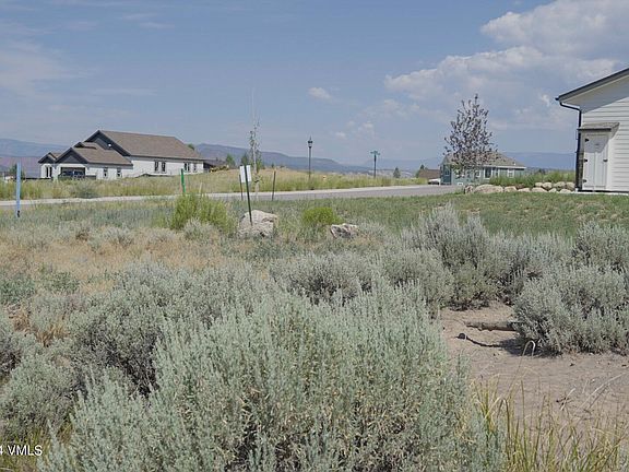 4th image of 301 Bridger Dr