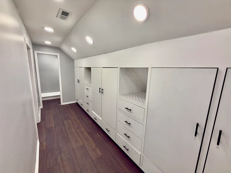 570 Winding Valley Cv — Photo 18