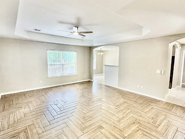 6 Roessler Ln — Photo 4
