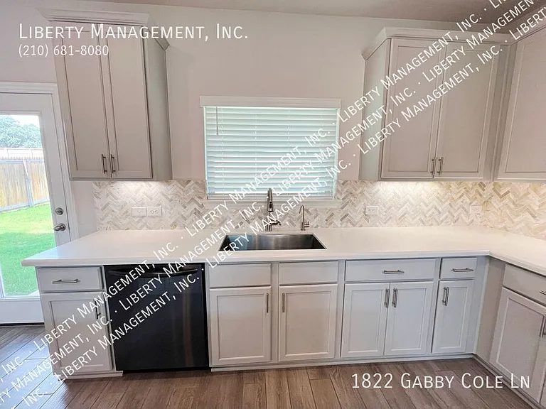 1822 Gabby Cole Ln — Photo 19