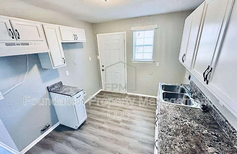 276 W Davant Ave — Photo 5