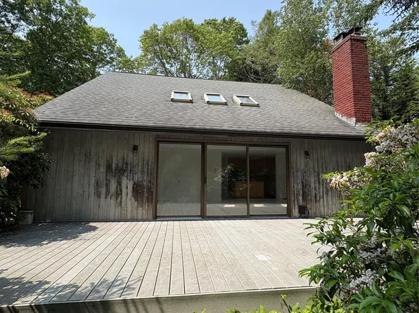 165 Roses Grove Road, Water Mill, NY 11976