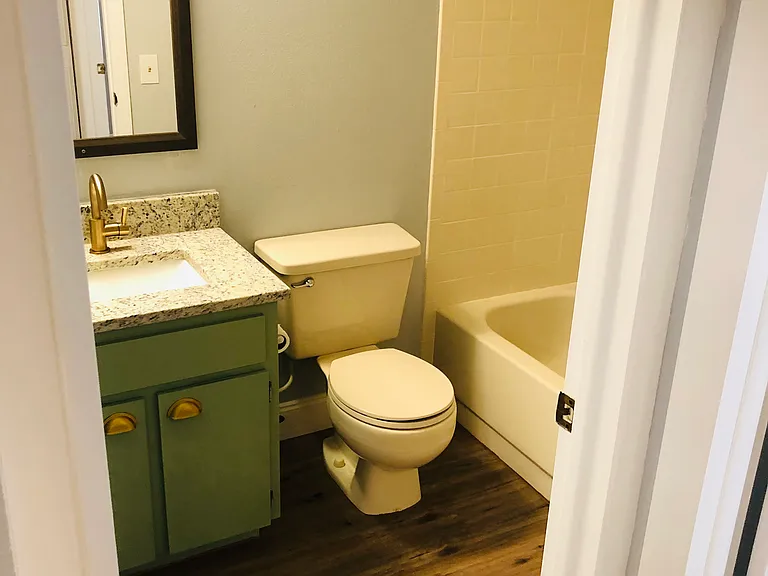 1390 Oakhill Dr #104 — Photo 4