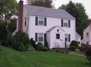 56 Bentwood Rd, West Hartford, CT 06107