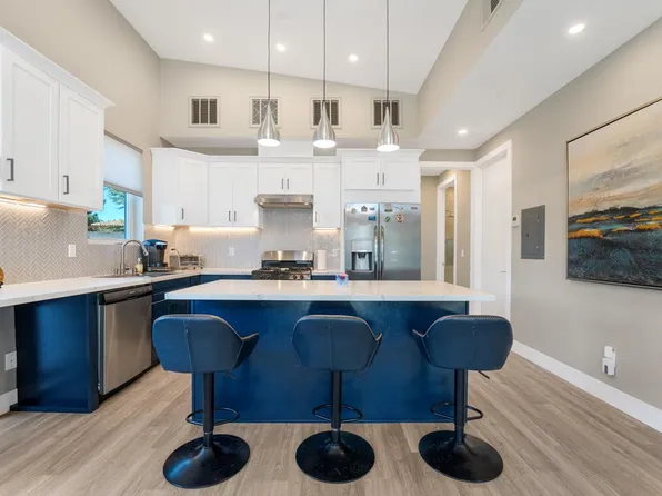 425 Gabilan St, Los Altos, CA 94022