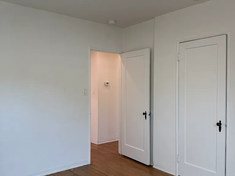 708 N Benton Way — Photo 12
