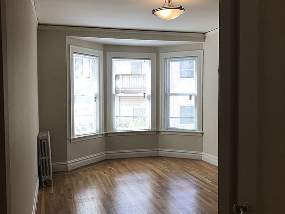 3rd image of 3423 Fillmore St #108