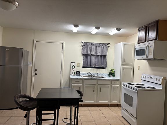 2nd image of 11417 S Guadalupe Dr