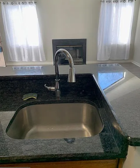 805 Augusta Cir — Photo 12