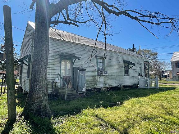 2nd image of 321 Saint Patrick St