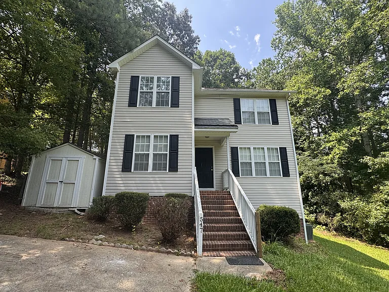 547 Lockwood Dr — Photo 13