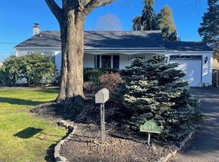 29 Milton St, Feasterville, PA 19053
