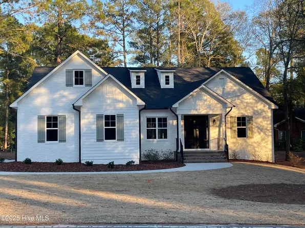50 Saint Andrews Drive, Pinehurst, NC 28374
