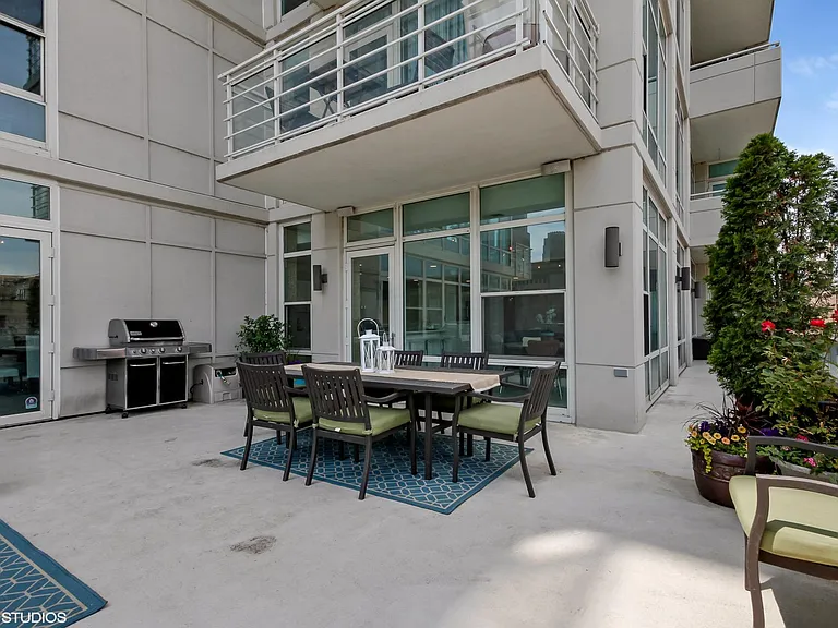 909 W Washington Blvd #413 — Photo 20