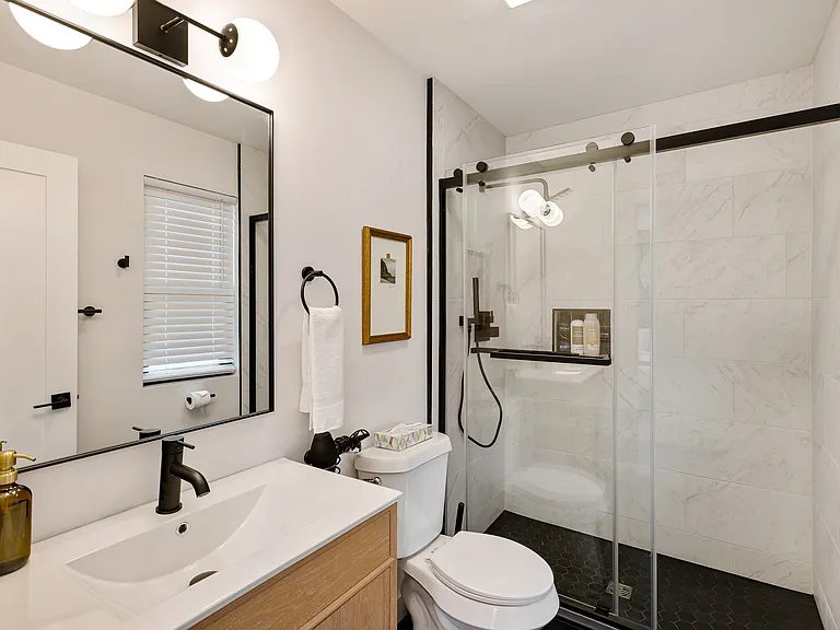 665 E Ridge Rd — Photo 28