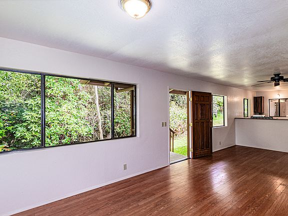 3rd image of 99-7720 Kalehua Pl
