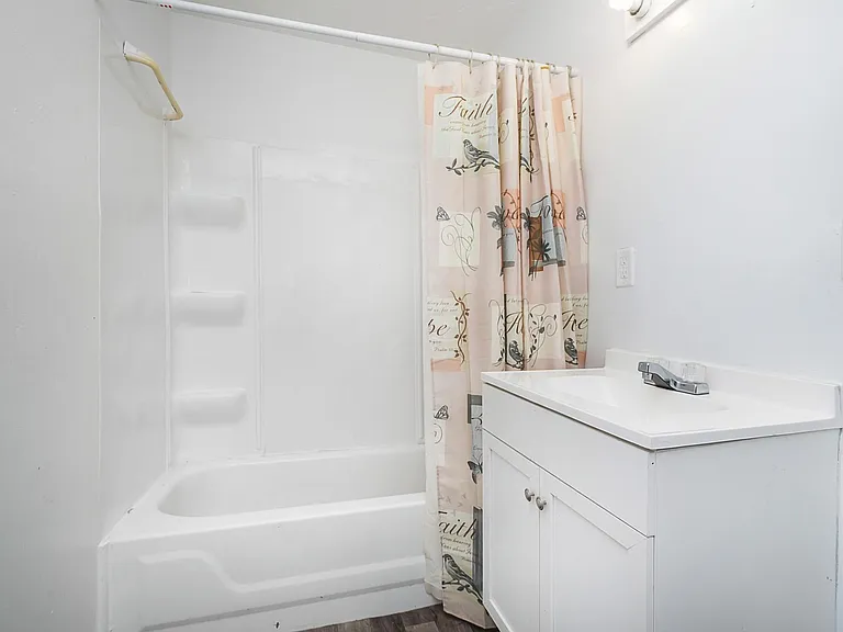 2034 Fletcher St #1 — Photo 9
