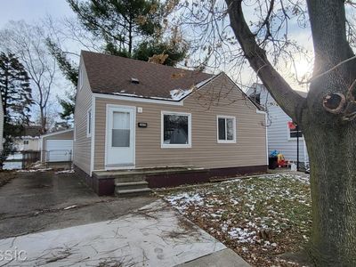 26620 Lorenz St, Madison Heights, MI, 48071