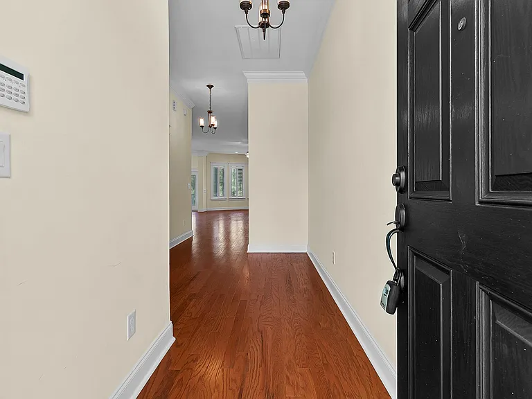 3688 Maidstone Dr — Photo 7