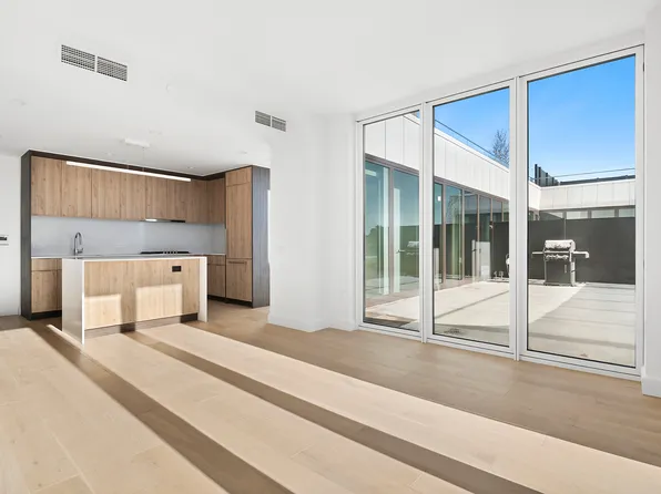 171 North 1st Street image 1 of 15