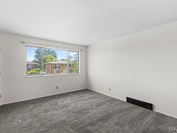 2nd image of 761 Thompson Dr