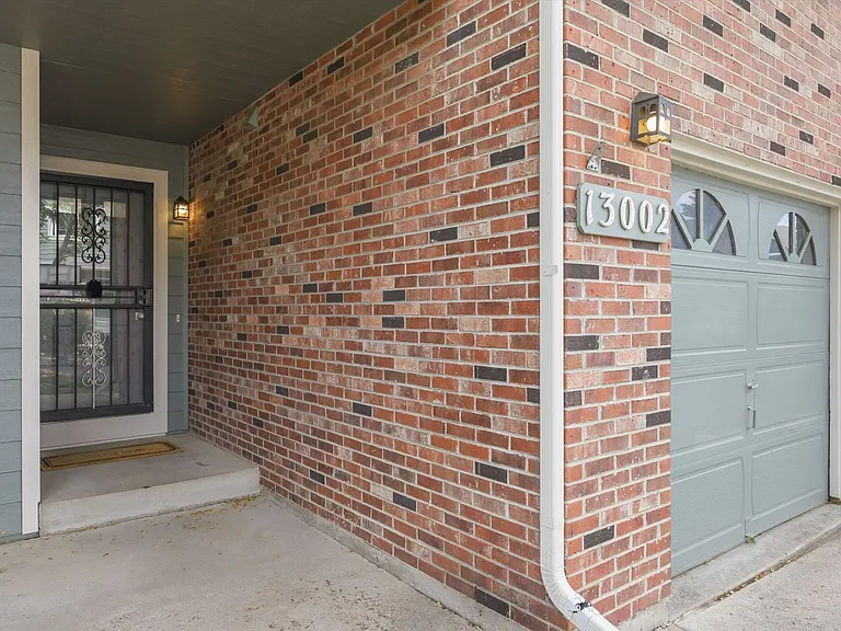 13002 Harrison Dr — Photo 4