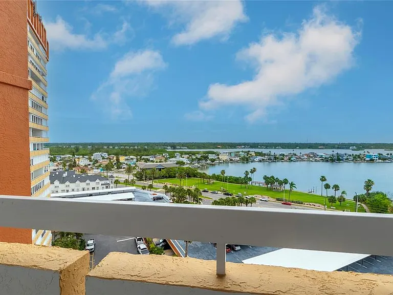 17900 Gulf Blvd #11C — Photo 41