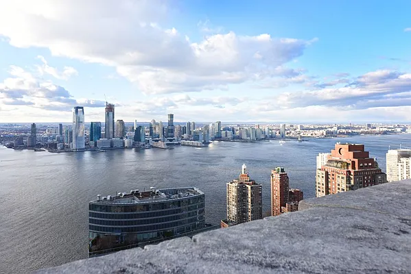 Rented by Compass | media 12