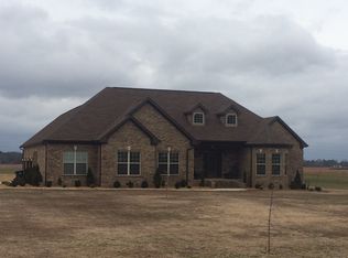 5199 Ricks Ln, Tuscumbia, AL 35674
